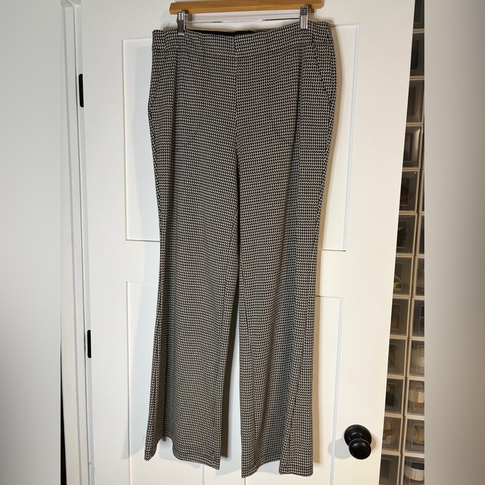 Max‎ Studio Hounds Tooth Black and White Wide Leg Pants